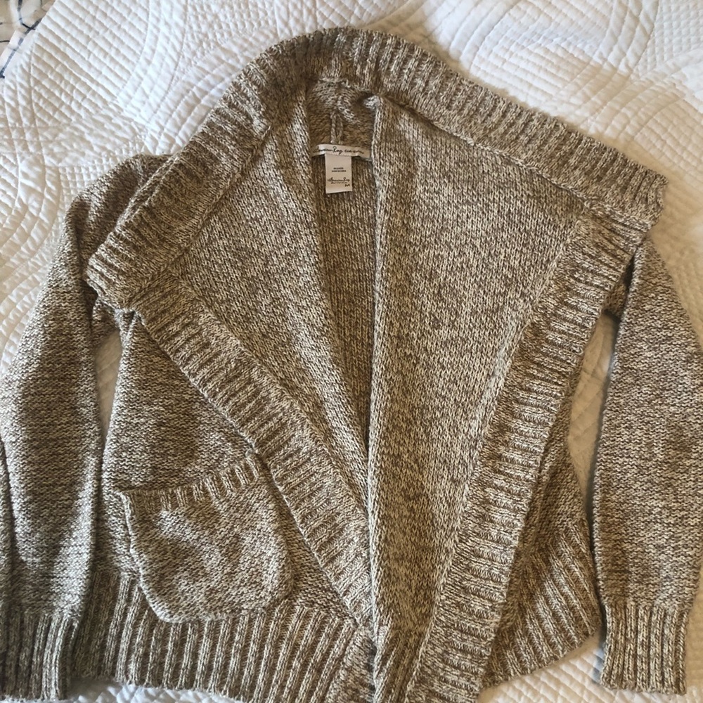 EUC American Rag Sweater in size medium